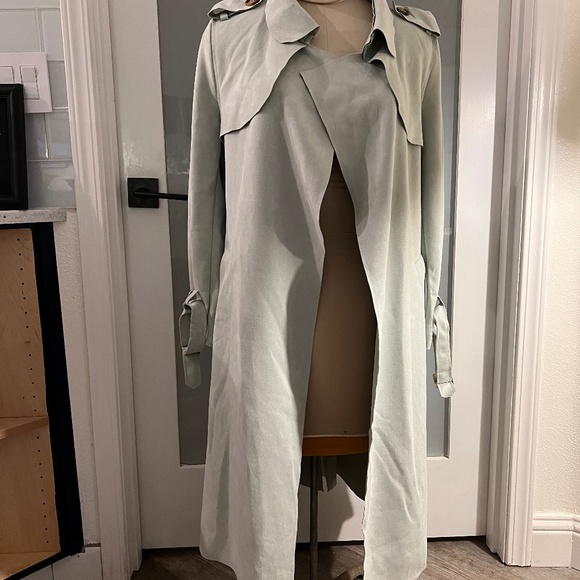 Spring coat - Picture 1 of 3